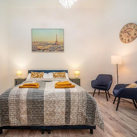 A77 Buda Castle Apartment Budapest Exterior photo